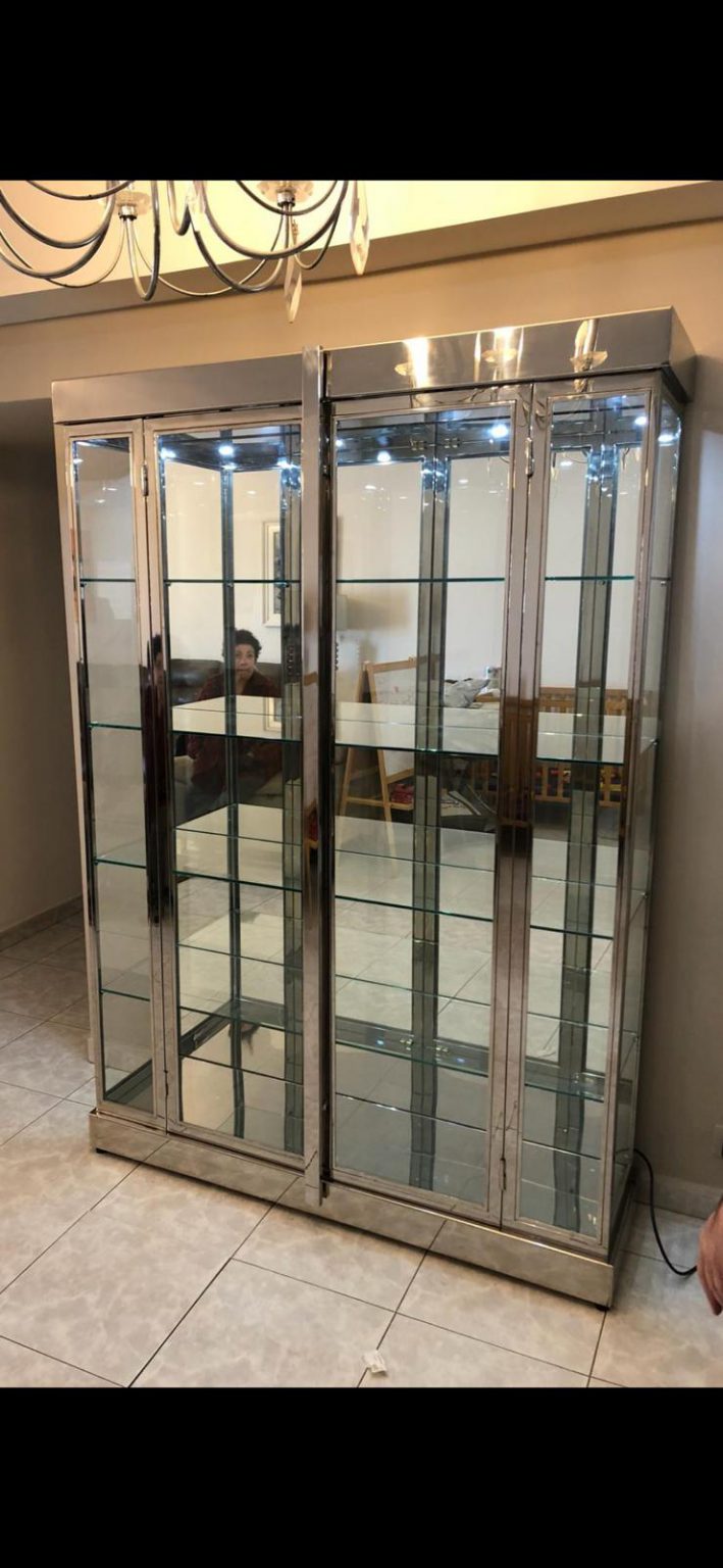 ויטרינות מתכת כלבו נירוסטה 2